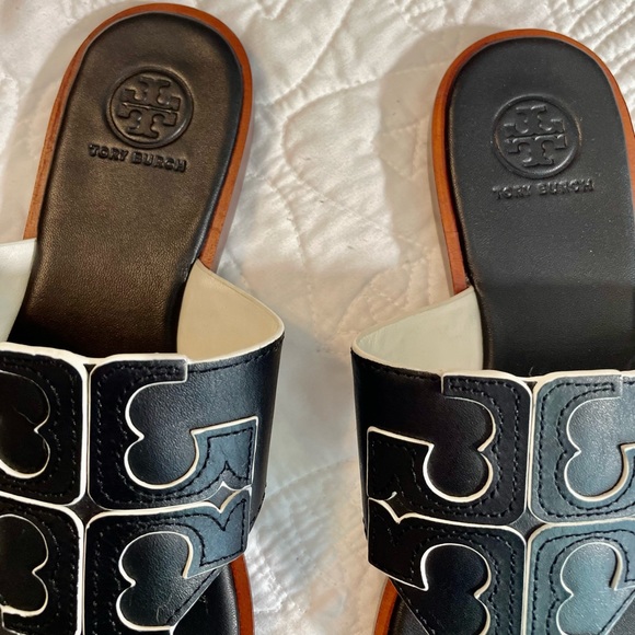 New Tory Burch Jamie Calf Leather Logo Sandals Size 8 - Picture 2 of 3